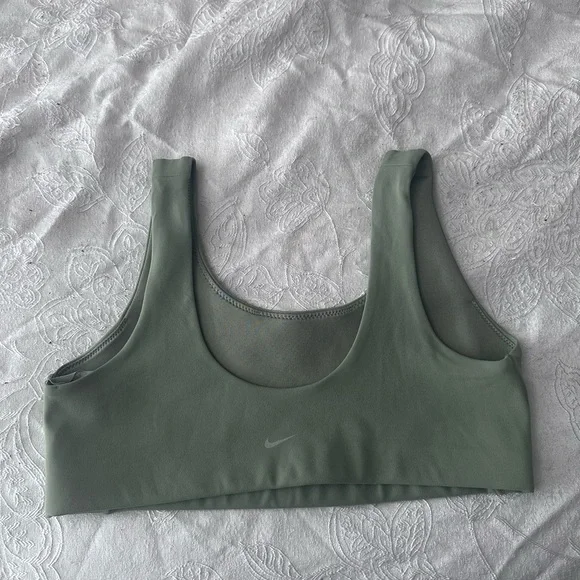 Nike Sports Bra - Picture 2 of 4